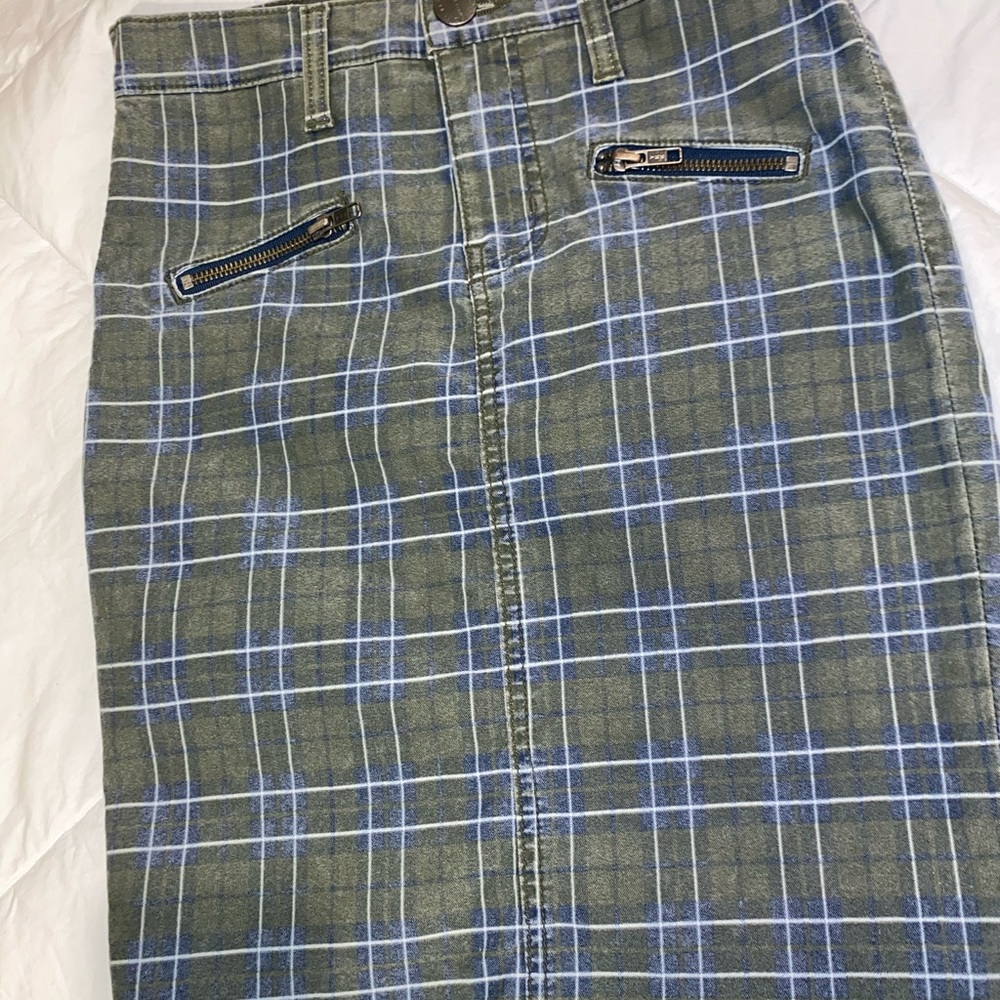 Women's Current and Elliott, plaid skirt, size 4, waist 24